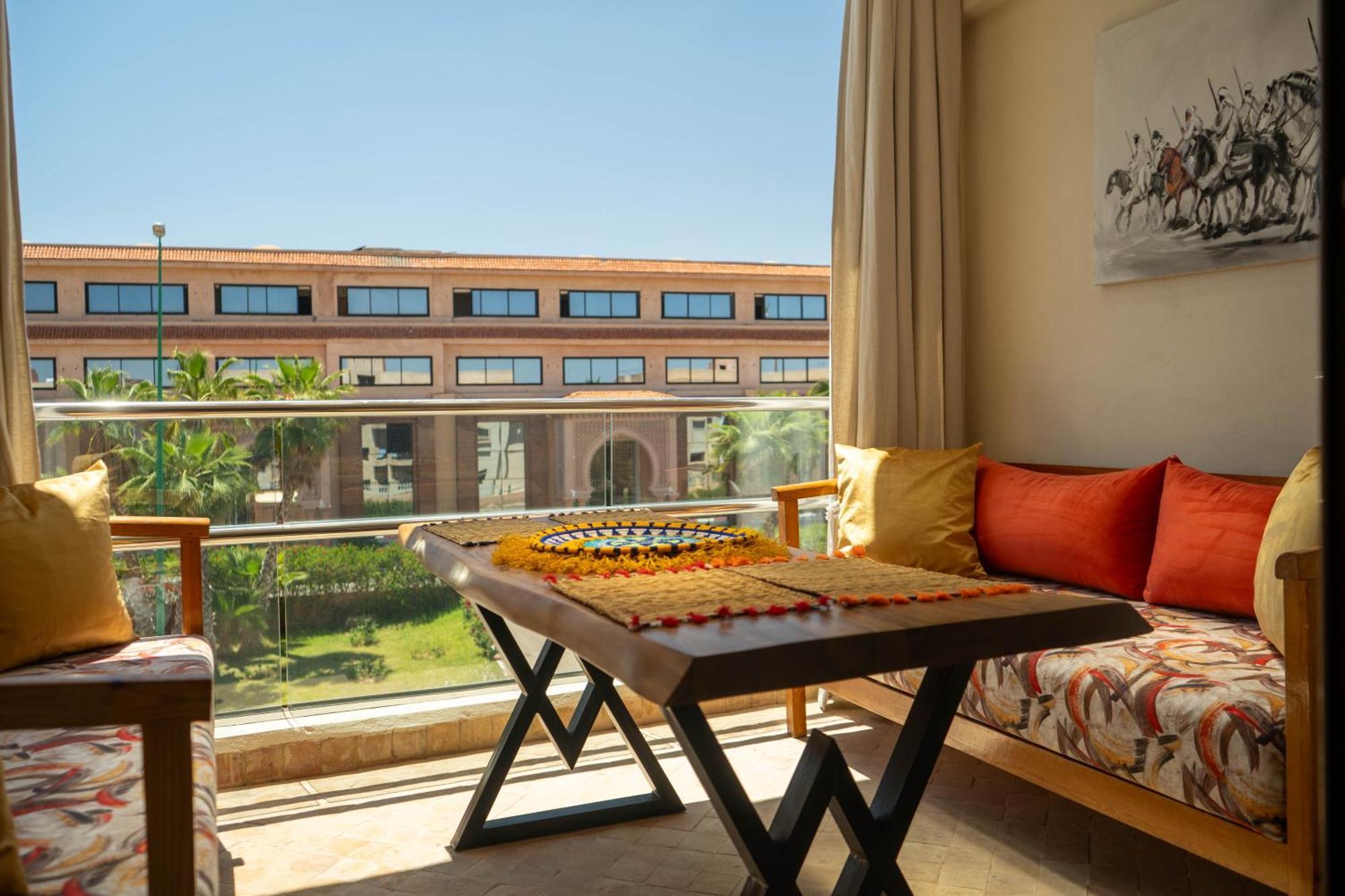 Magnifique Appartement Moderne De 2 Chambres Avec Piscine A 10 Min Du Centre De Marrakech Marrakesh Exterior photo