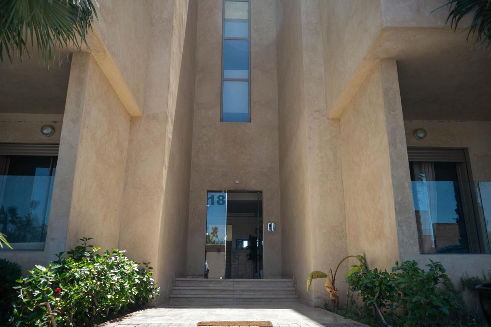 Magnifique Appartement Moderne De 2 Chambres Avec Piscine A 10 Min Du Centre De Marrakech Marrakesh Exterior photo